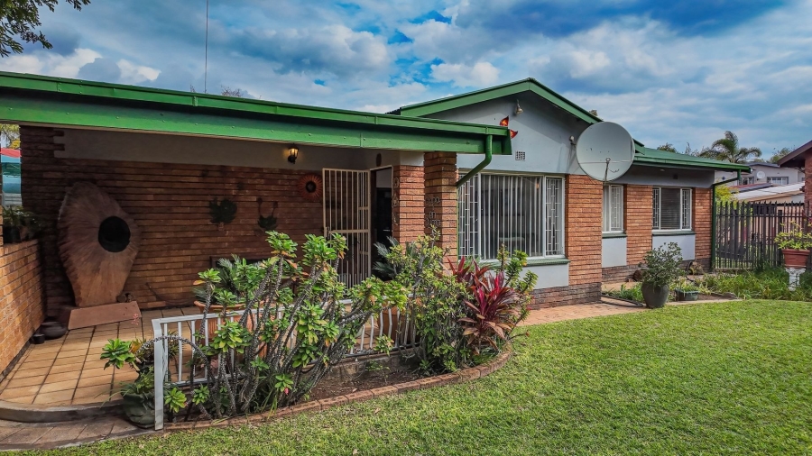 4 Bedroom Property for Sale in Protea Park North West